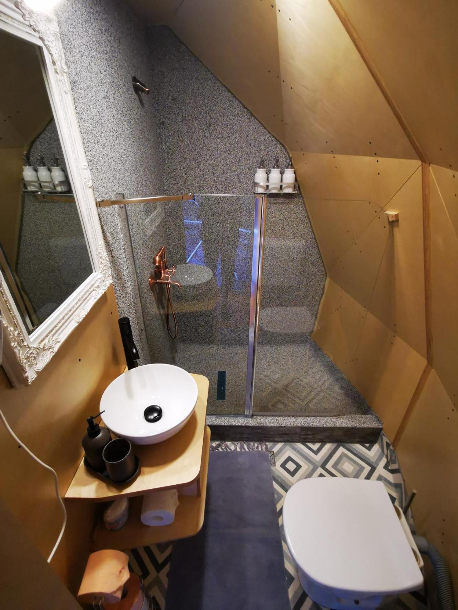Glamping Zazen Hotel Drumu Carului Luaran gambar